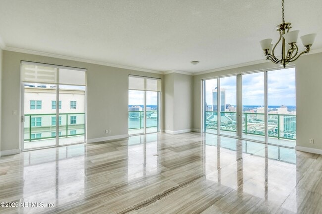 1431 Riverplace Blvd, Unit 2704 in Jacksonville, FL - Building Photo - Building Photo
