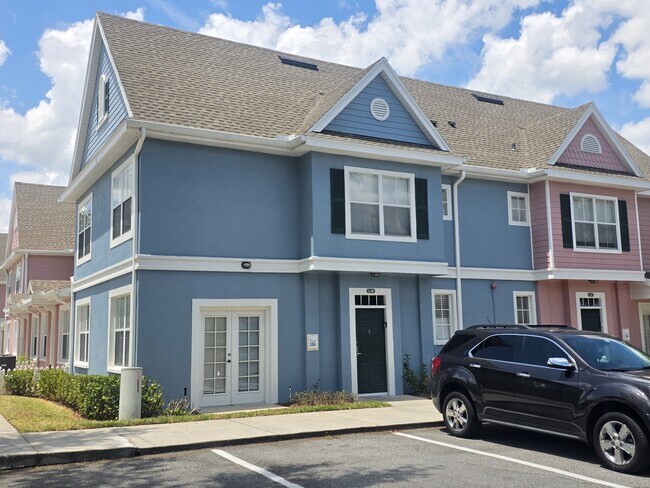 property at 4013 Venetian Bay Dr