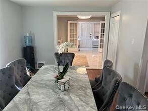 1261 Waverly St in Hewlett, NY - Building Photo - Building Photo