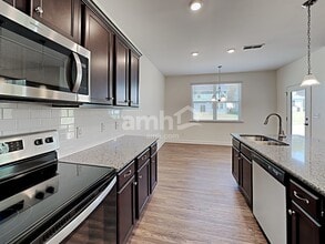 3272 Brierhill Rd in New Hill, NC - Foto de edificio - Building Photo