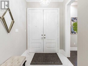 4051 Eternity Way in Oakville, ON - Building Photo - Building Photo