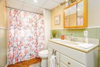 46 Viscoloid Ave in Leominster, MA - Building Photo - Building Photo