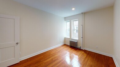 133 Sutherland Rd, Unit I in Boston, MA - Building Photo - Building Photo