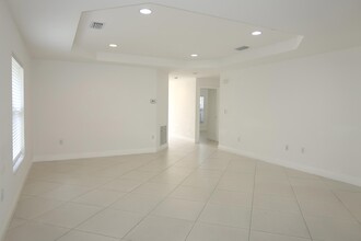 1032 Francis St in West Palm Beach, FL - Building Photo - Building Photo