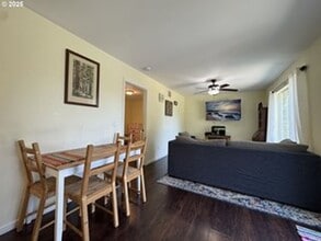 94516 Riley Creek Way in Gold Beach, OR - Building Photo - Building Photo