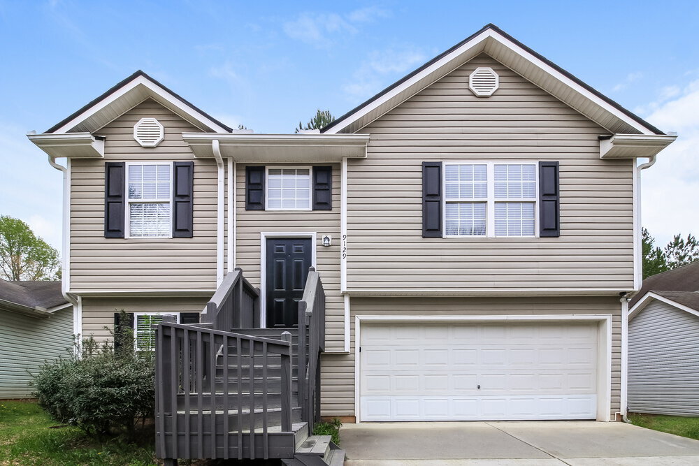 9129 Jefferson Village Dr SW in Covington, GA - Foto de edificio