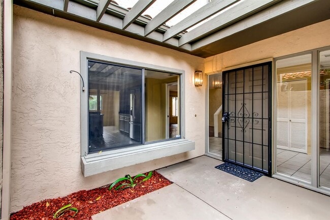 1511 Sunrise Shadow Ct in El Cajon, CA - Building Photo - Building Photo