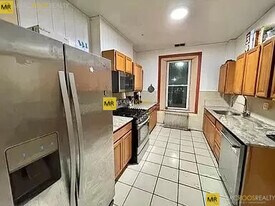 688 Parker St, Unit 2 in Boston, MA - Building Photo