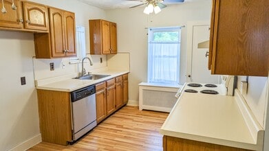 1 Dresden Ct in Albany, NY - Building Photo - Building Photo