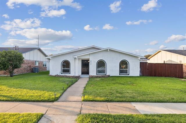 2937 Red Gum Rd in Garland, TX - Building Photo