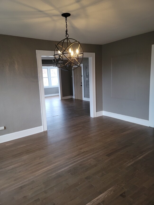 75 Tuxedo Plz, Unit 75A in Vauxhall, NJ - Building Photo - Building Photo