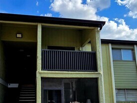 940 N Lake Destiny Rd, Unit H in Altamonte Springs, FL - Building Photo