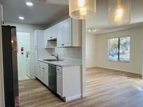 11877 Sturbridge Ln in Wellington, FL - Foto de edificio - Building Photo