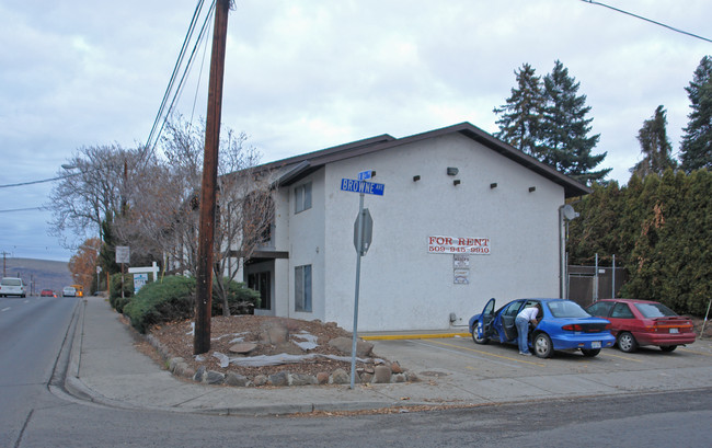 Spanish Charm Apartments in Yakima, WA - Building Photo - Building Photo