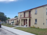 LaKaye in West Palm Beach, FL - Foto de edificio - Building Photo