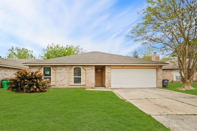 property at 4807 Hickorygate Dr