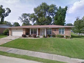 11003 Fawnhaven Dr in Sappington, MO - Building Photo