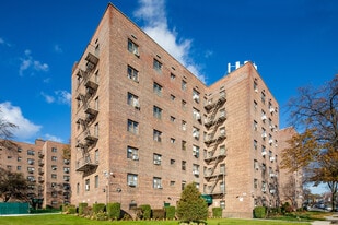 The Alpine in Hollis, NY - Building Photo