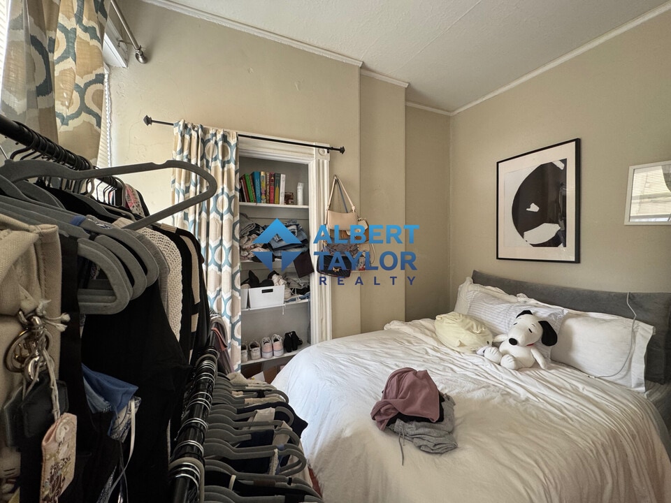 20A Moon St, Unit 2 in Boston, MA - Foto de edificio