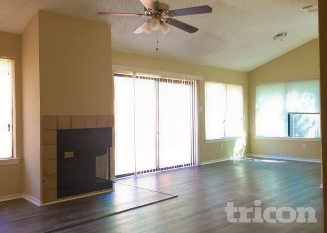 3086 Rustlewind Ln in Grand Prairie, TX - Building Photo - Building Photo