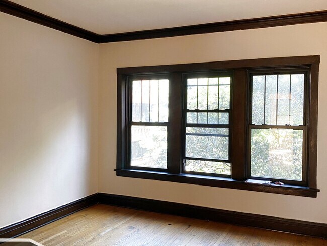 2520 N Kedzie Blvd in Chicago, IL - Building Photo - Building Photo
