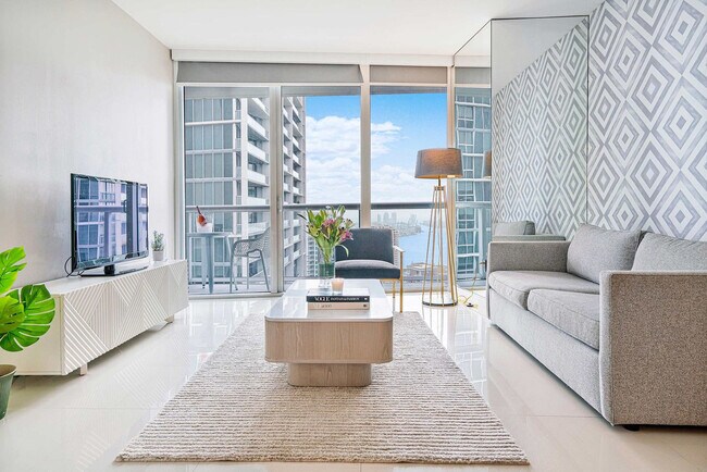 485 Brickell Ave in Miami, FL - Building Photo - Building Photo