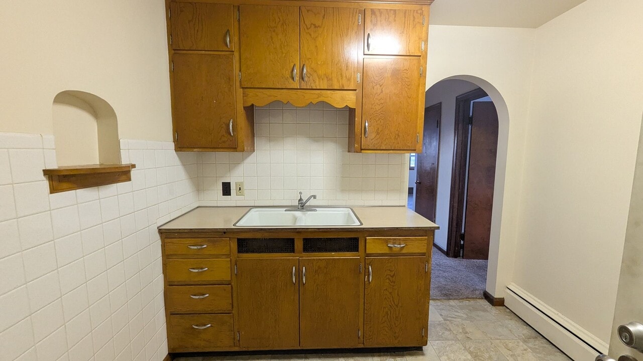 1726 9th St in Moline, IL - Building Photo