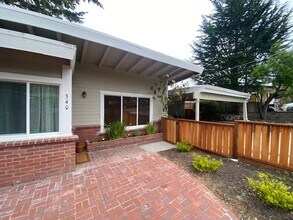 340 Bishop Ave in Pacific Grove, CA - Building Photo - Building Photo