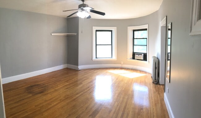 1109 Boylston St, Unit 9 in Boston, MA - Building Photo - Building Photo