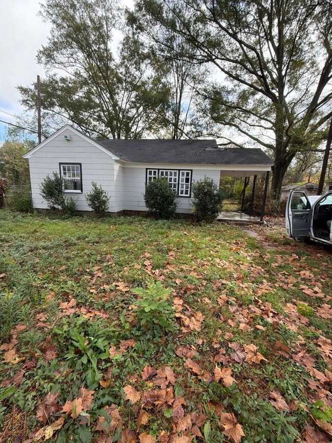 property at 402 Willaman St