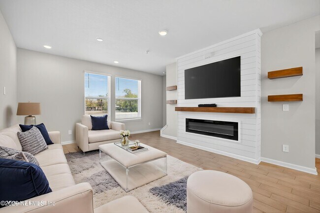 1093 Farwell St in Jacksonville, FL - Building Photo - Building Photo