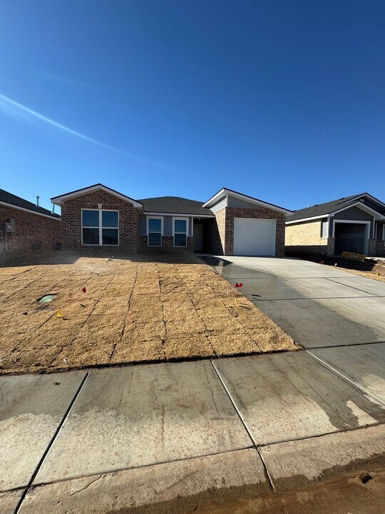 2902 Haystack Wy in Amarillo, TX - Building Photo