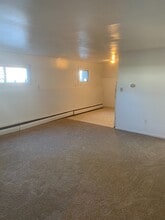 600 S Main St in North Syracuse, NY - Foto de edificio - Building Photo