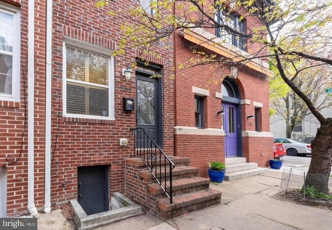 property at 2132 Cambridge St