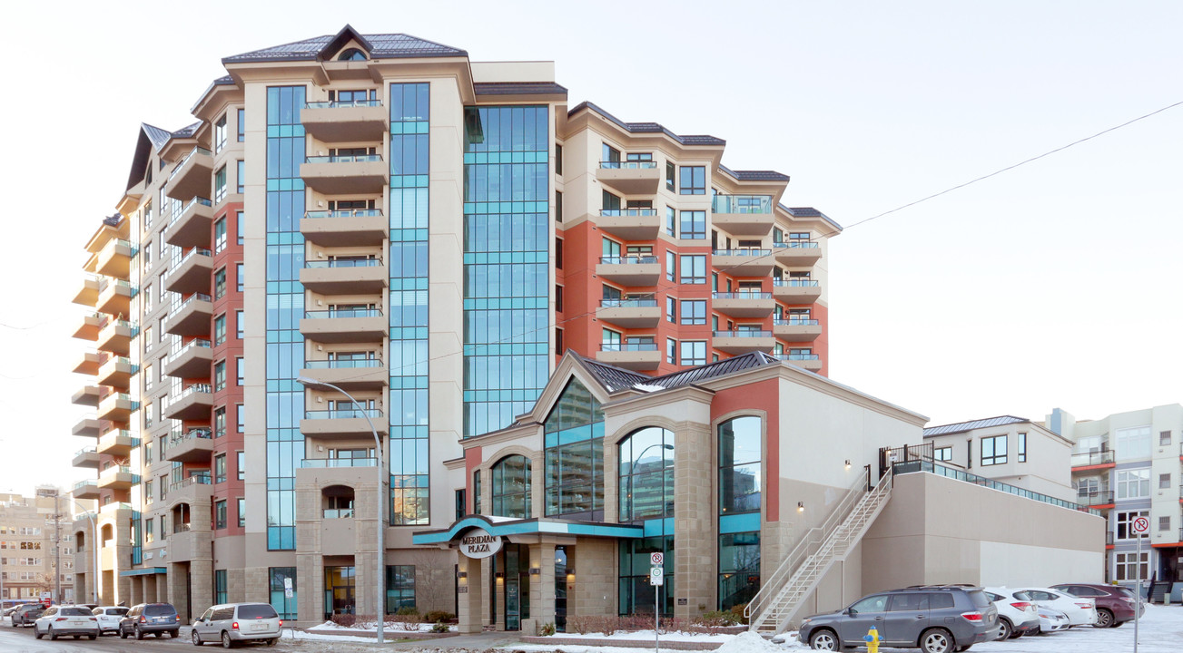 Meridian Suites in Edmonton, AB - Building Photo