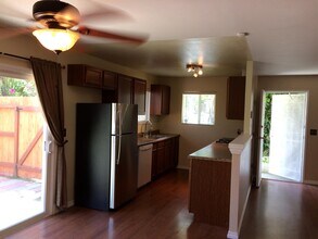 2871 College Blvd in Oceanside, CA - Foto de edificio - Building Photo