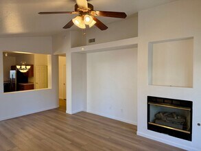 2815 E Harwell Rd in Gilbert, AZ - Building Photo - Building Photo