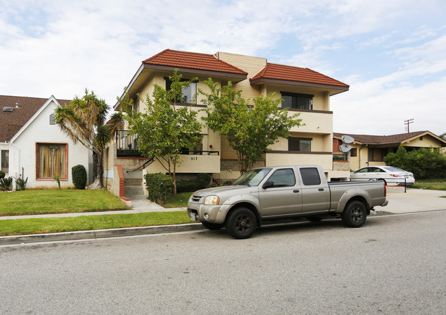 517 Fischer St in Glendale, CA - Building Photo - Building Photo