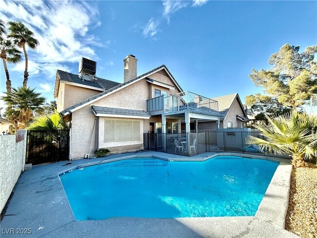 property at 1663 Duarte Dr