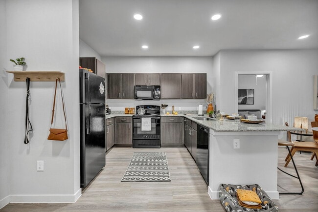 Seven07 Lofts in San Antonio, TX - Foto de edificio - Building Photo