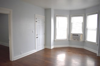 6011 37th Ave in Kenosha, WI - Building Photo - Building Photo