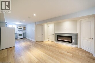 225 E 24th St in Hamilton, ON - Building Photo - Building Photo