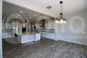 10635 E Tumbleweed Ave in Mesa, AZ - Building Photo - Building Photo