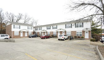 406-422 N Highland Ave in Fayetteville, AR - Building Photo