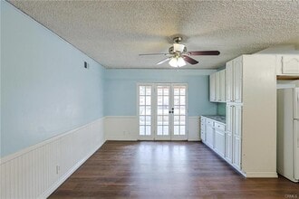 695 N Milford Rd in Orange, CA - Building Photo - Building Photo