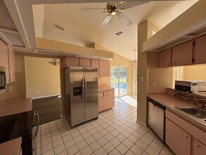 10422 Henderson St in Spring Hill, FL - Building Photo - Building Photo