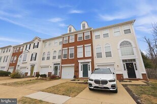 15683 Avocet Loop in Woodbridge, VA - Building Photo