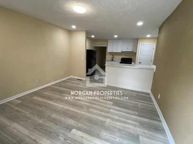 1140 Manor Ct in Anderson, IN - Building Photo - Building Photo