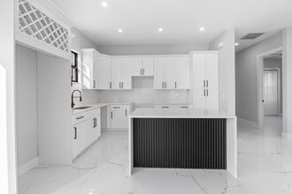 2603 3rd St SW in Lehigh Acres, FL - Foto de edificio - Building Photo