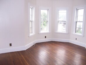 20 Dexter St, Unit 3 in Medford, MA - Building Photo - Building Photo